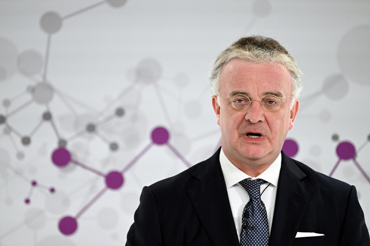 Christian Kullmann, Vorstandsvorsitzender von Evonik, spricht bei einer Bilanz-Pressekonferenz seines Unternehmens. Christian Kullmann, Vorstandsvorsitzender von Evonik, spricht bei einer Bilanz-Pressekonferenz seines Unternehmens.