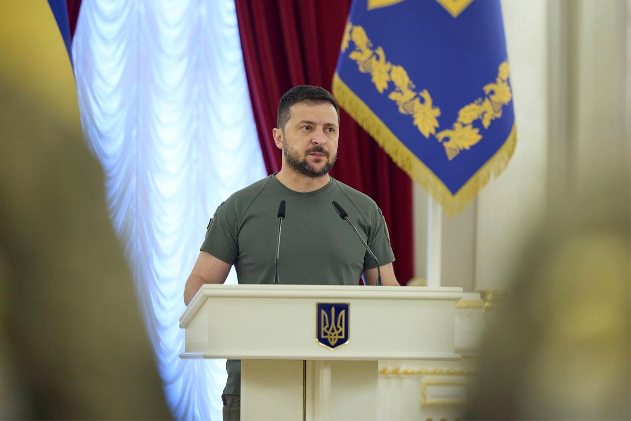 Der ukrainische Präsident Selenskyj erteilt nach Abschluss der Scheinreferenden eine Absage an eventuelle Verhandlungen, die es seit einigen Monaten ohnehin nicht mehr gibt Der ukrainische Präsident Selenskyj erteilt nach Abschluss der Scheinreferenden eine Absage an eventuelle Verhandlungen, die es seit einigen Monaten ohnehin nicht mehr gibt