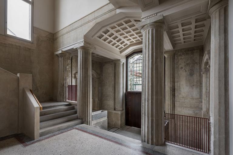 Der Eingangsbereich der Villa Heike in poliertem Beton Der Eingangsbereich der Villa Heike in poliertem Beton
