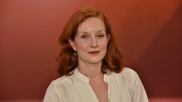 Die Journalistin Teresa Bücker zu Gast in der ARD Talkshow "Maischberger" am 08.11.2017 in Köln 