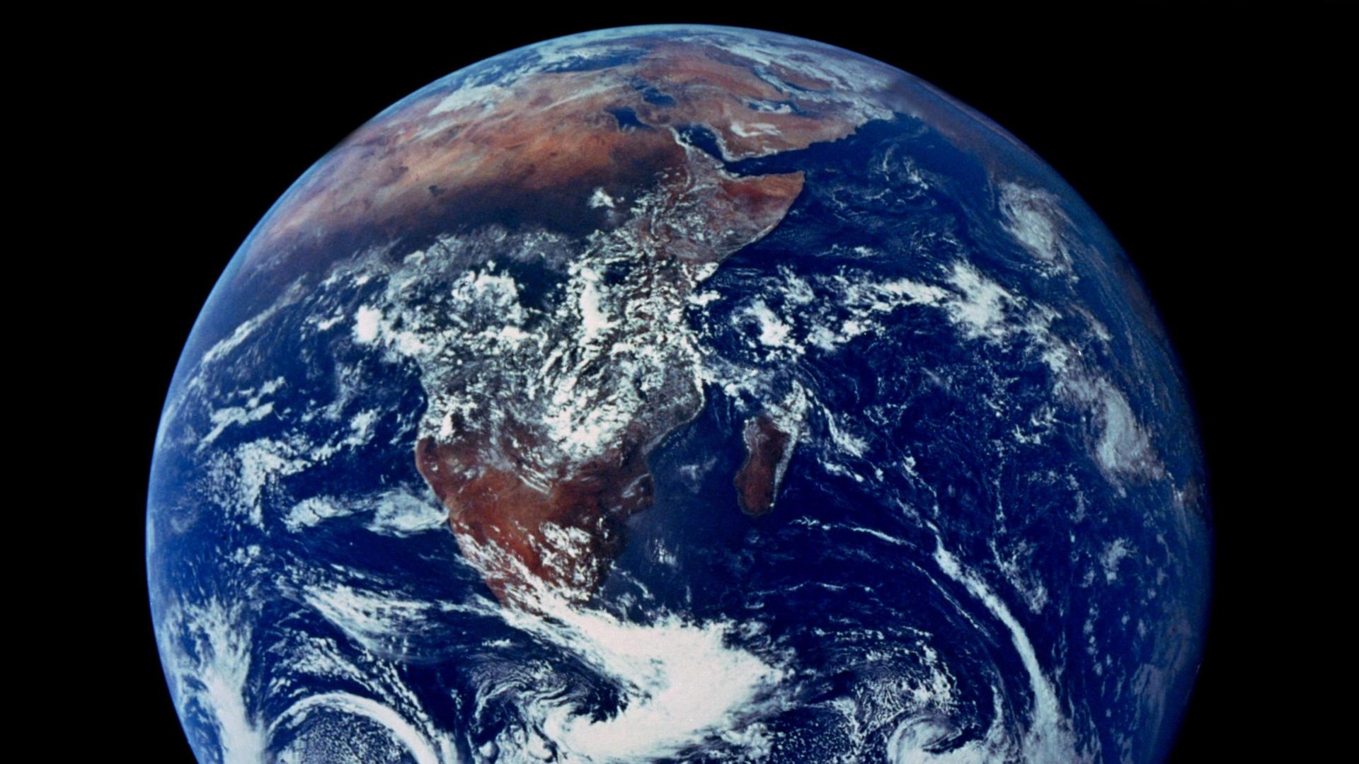 Der Planet Erde, aus dem Weltall gesehen Der Planet Erde, aus dem Weltall gesehen