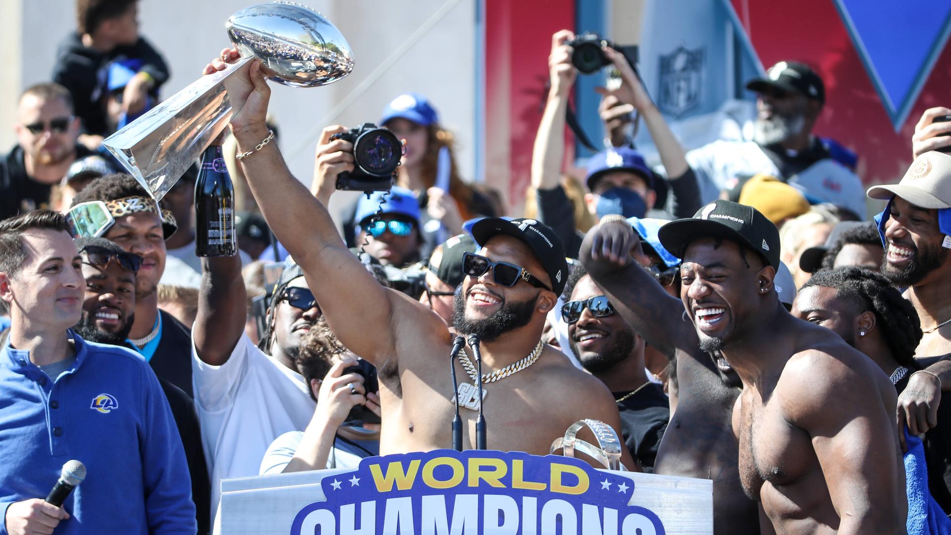 Die Los Angeles Rams haben den Super Bowl gewonnen. Die Los Angeles Rams haben den Super Bowl gewonnen.