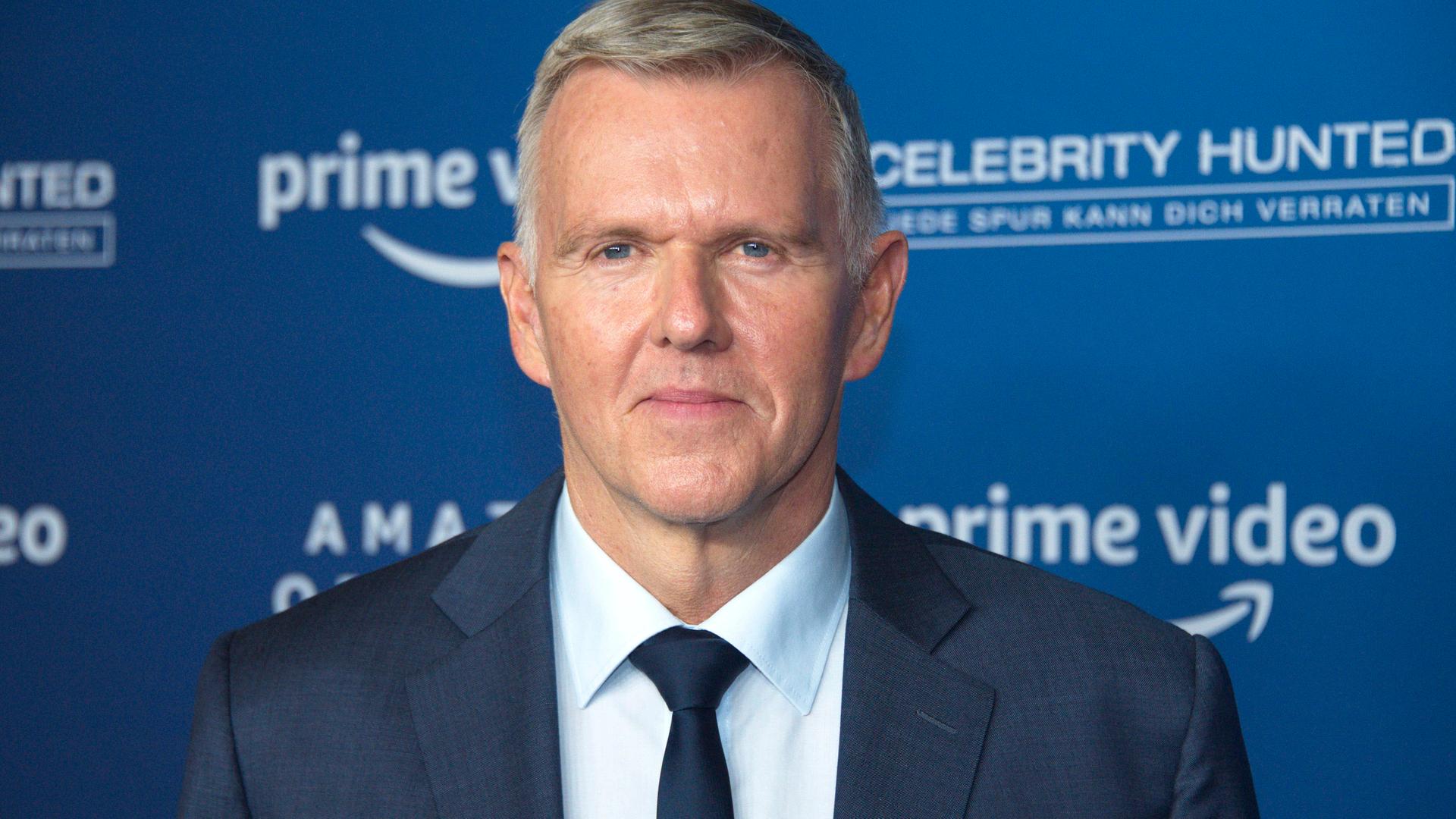 Erich Vad schaut in die Kamera. Erich Vad schaut in die Kamera.