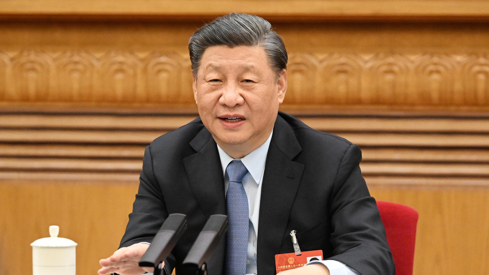 Peking: Xi Jinping, Präsident von China, berät sich mit seinen Abgeordnetenkollegen im Rahmen der Jahrestagung des chinesischen Volkskongresses. Peking: Xi Jinping, Präsident von China, berät sich mit seinen Abgeordnetenkollegen im Rahmen der Jahrestagung des chinesischen Volkskongresses.