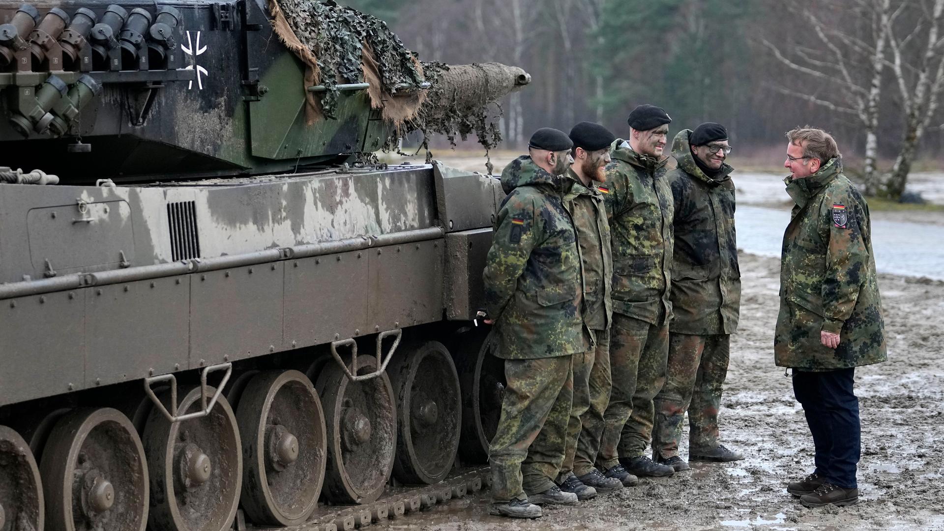 Beschaffung - Bundeswehrverband Kritisiert Langsames Tempo Bei ...