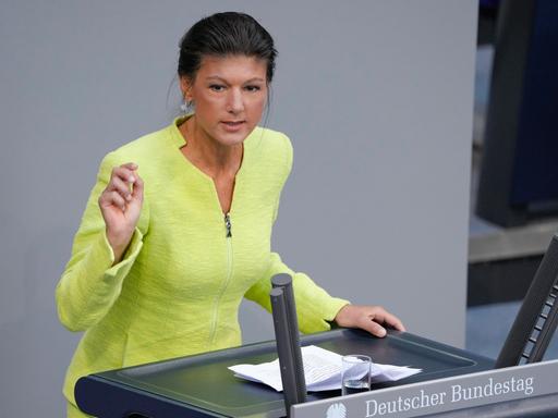 Sahra Wagenknecht, Abgeordnete der Linkspartei, 2022 im Deutschen Bundestag