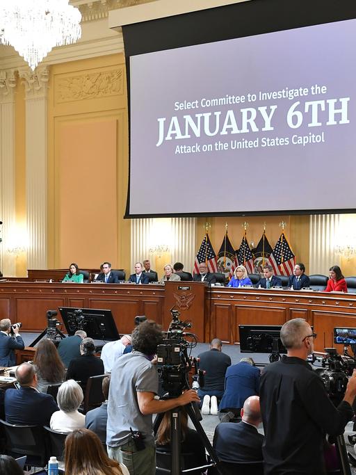 Öffentliche Anhörung des Untersuchungsausschusses zur Attacke auf das US-Kapitol in Washington 