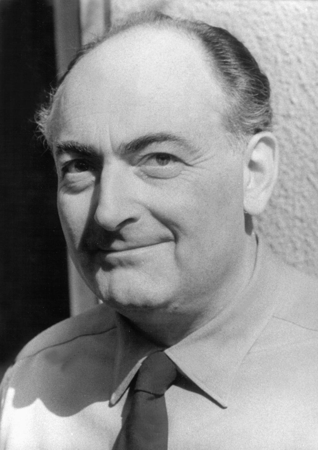 Schwarz-Weiß-Porträt von Stefan Heym aus dem Jahr 1959 Schwarz-Weiß-Porträt von Stefan Heym aus dem Jahr 1959