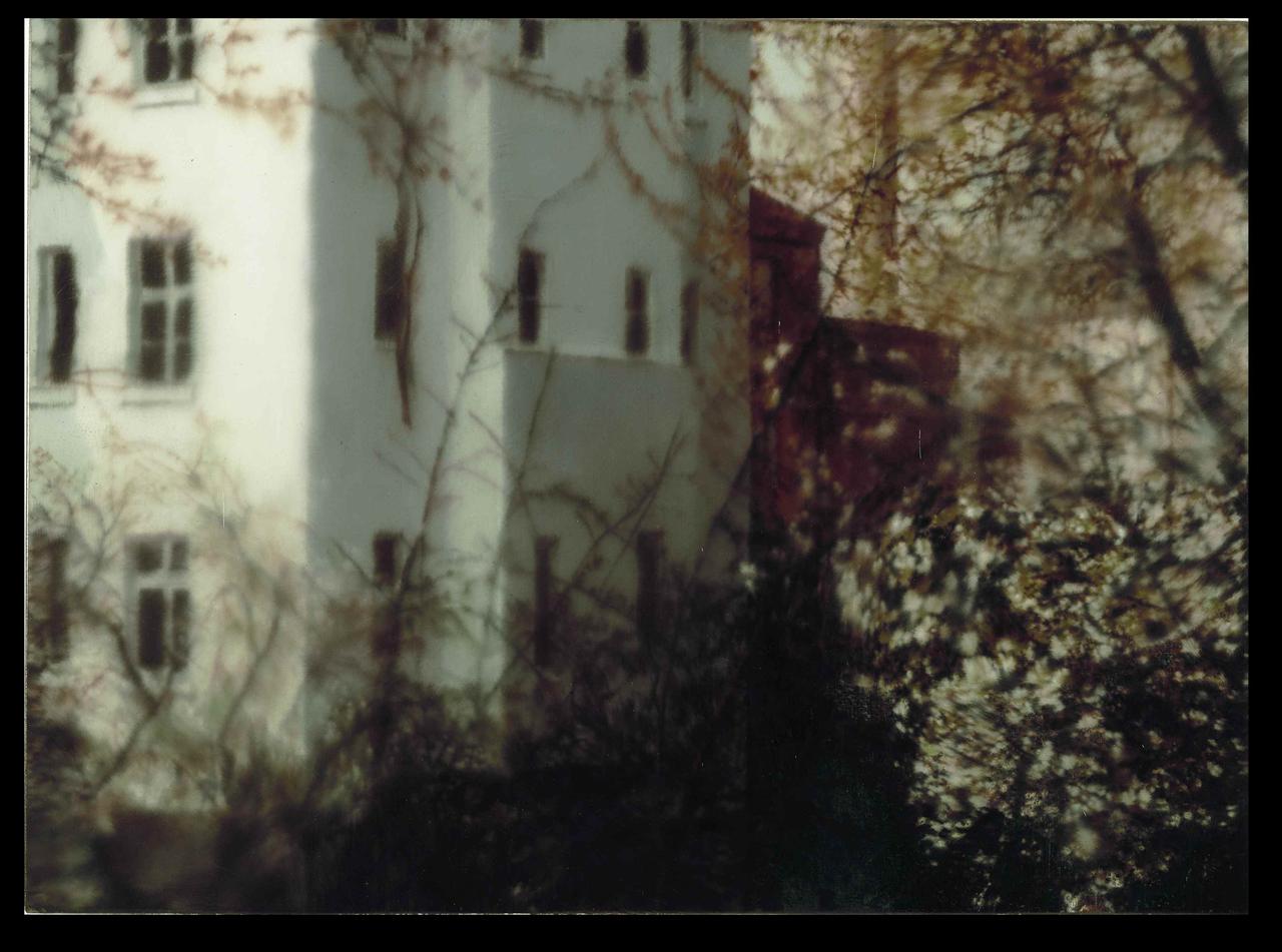 Malerei: Gerhard Richter "Besetztes Haus" (695-3), 1989. Öl auf Leinwand 82 x 112 cm. Malerei: Gerhard Richter "Besetztes Haus" (695-3), 1989. Öl auf Leinwand 82 x 112 cm.