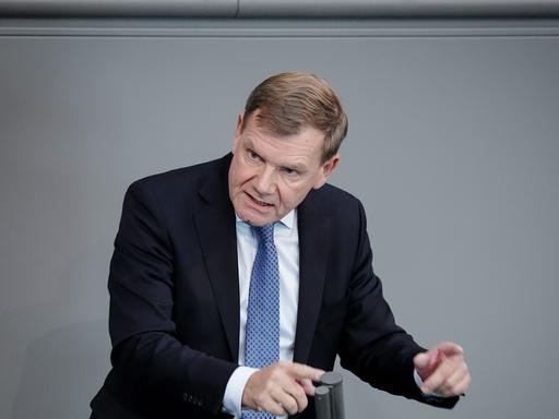 Johann Wadephul (CDU) spricht bei der Sitzung des Bundestags
