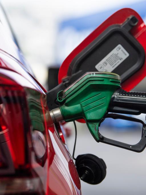 Von Anfang Juni bis Ende August 2022 wird der Steuersatz für Treibstoff gesenkt