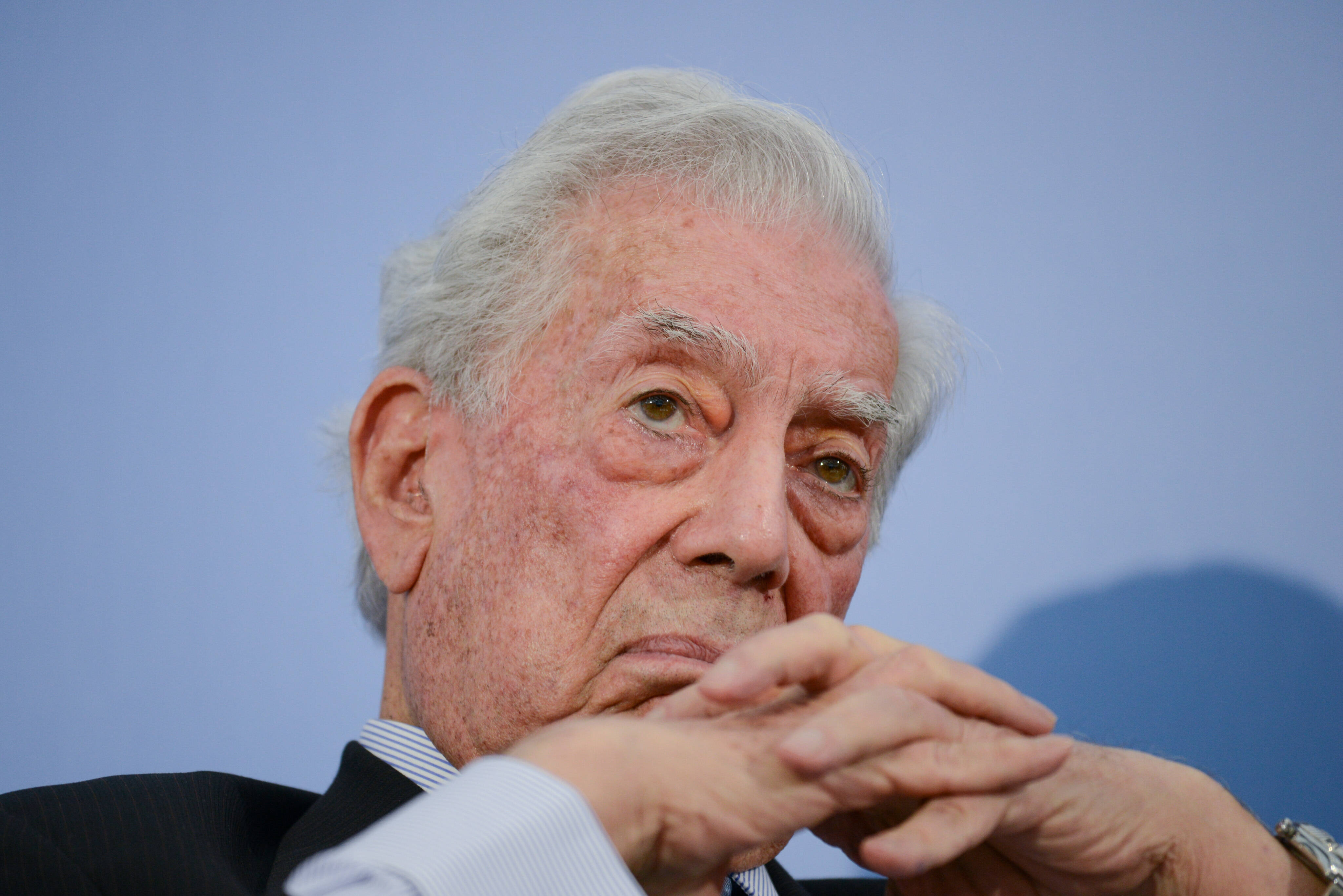 Mario Vargas Llosa Nobelpreisträger im Zwielicht