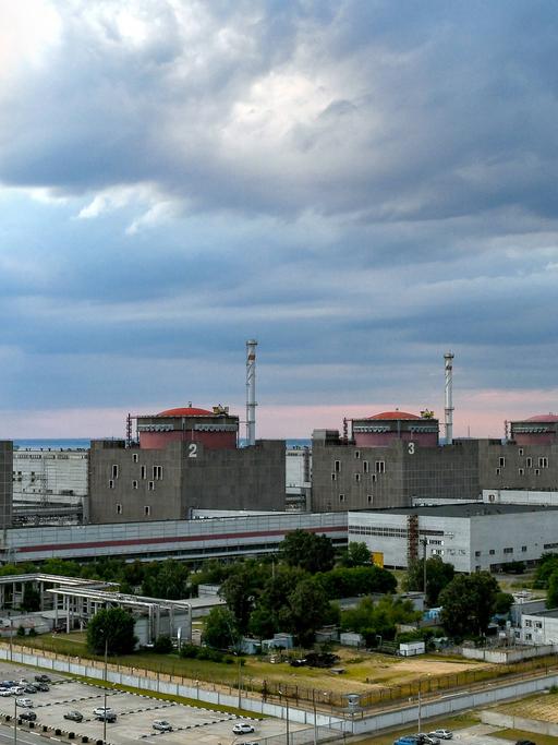 Die sechs Reaktoren des von Russland besetzten ukrainischen Atomkraftwerks Saporischschja
