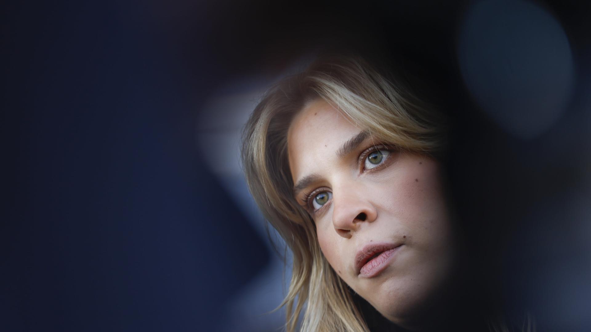 Die deutsche Klimaaktivistin Anja Windl (Letzte Generation) vor dem "Bundesamt für Fremdenwesen und Asyl" am 06. April 2023, in Leoben, Österreich. Die deutsche Klimaaktivistin Anja Windl (Letzte Generation) vor dem "Bundesamt für Fremdenwesen und Asyl" am 06. April 2023, in Leoben, Österreich.