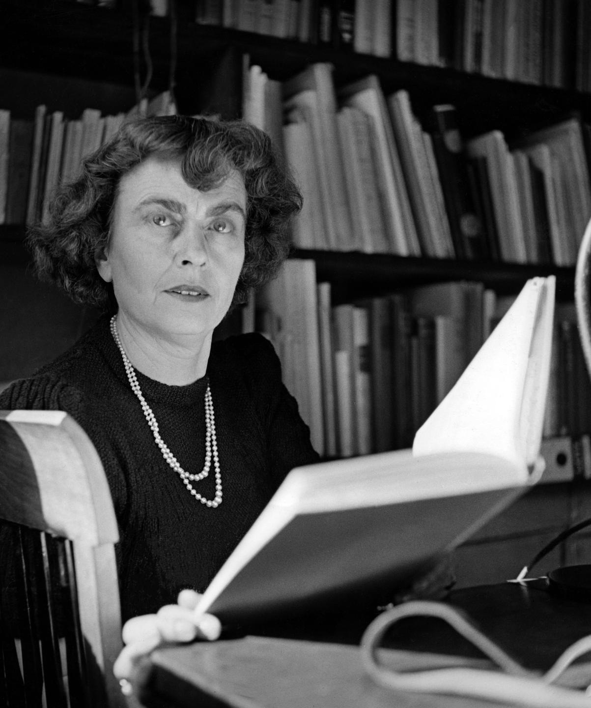 Marie Luise Kaschnitz (1901-1974), Foto von 1950 Marie Luise Kaschnitz (1901-1974), Foto von 1950