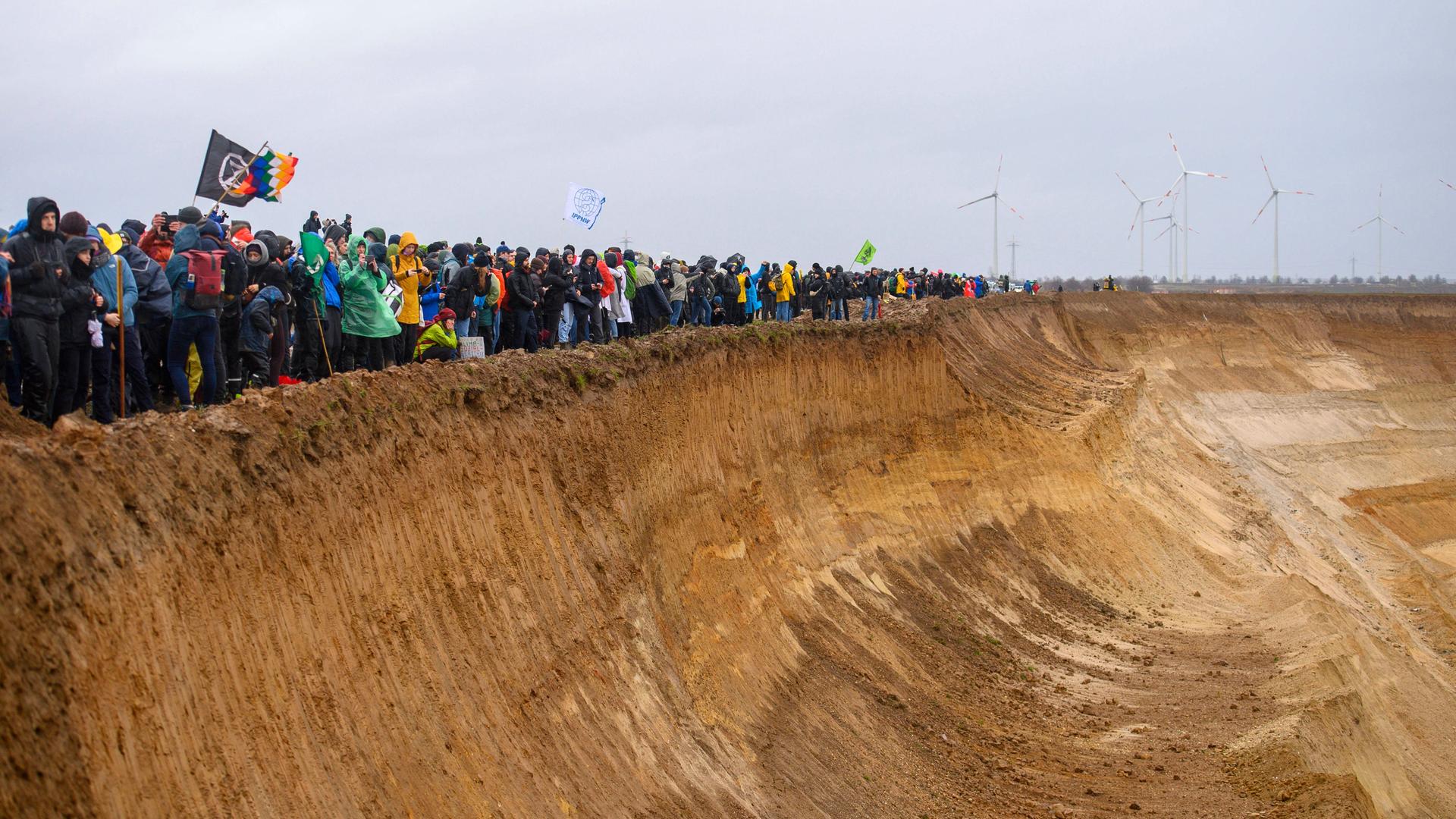 Demonstration nahe Lützerath am Braunkohletagebau Demonstration nahe Lützerath am Braunkohletagebau