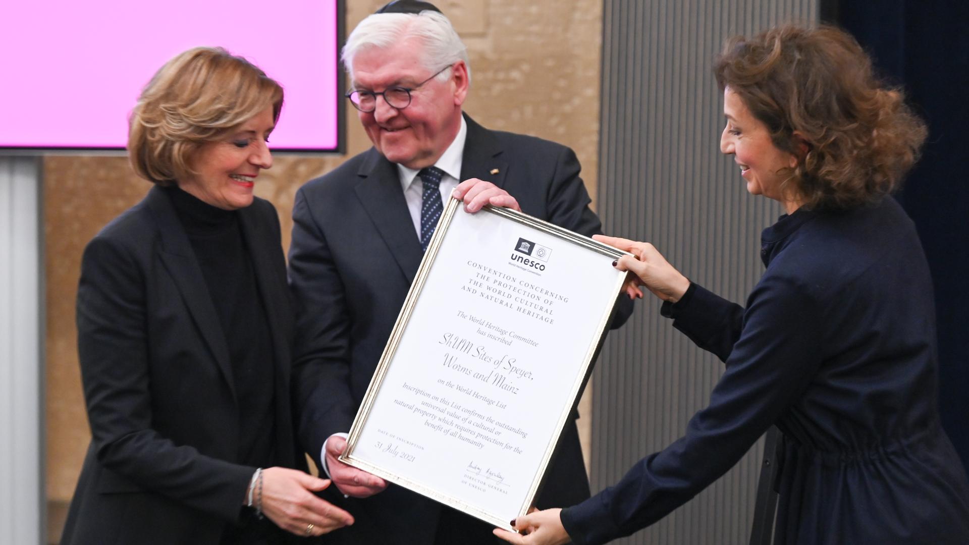 Mainz - Bundespräsident Steinmeier übergibt Unesco-Urkunde für Schum-Stätten