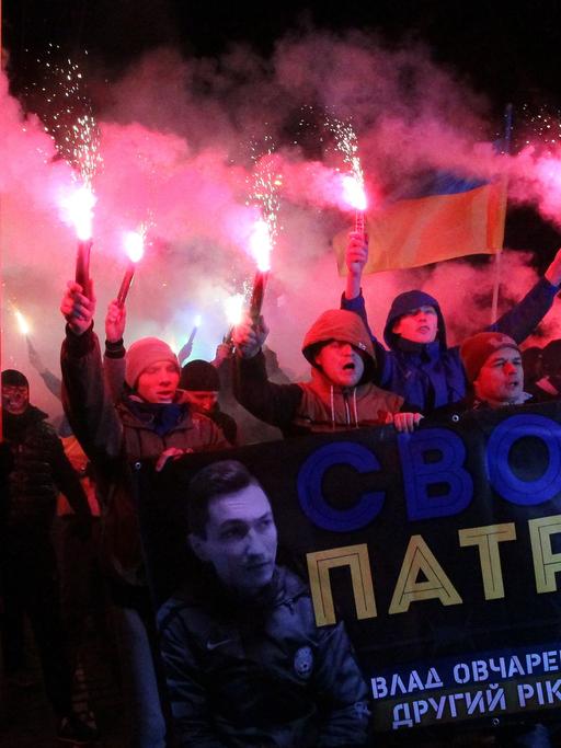 Ein Marsch der ukrainischen Ultras
