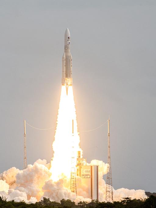 Der Start der Ariane 5, die die Raumsonde Juice zum Jupiter bringen soll (14.04.2023)
