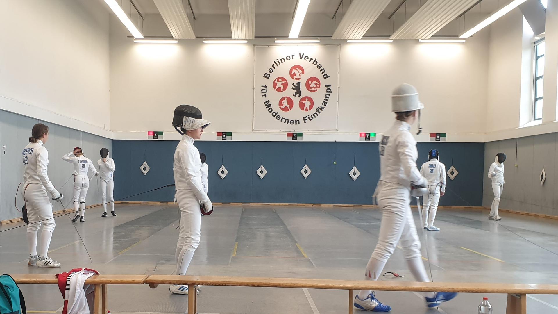 Fechten beim Modernen Fünfkampf des Landessportbundes Berlin Fechten beim Modernen Fünfkampf des Landessportbundes Berlin