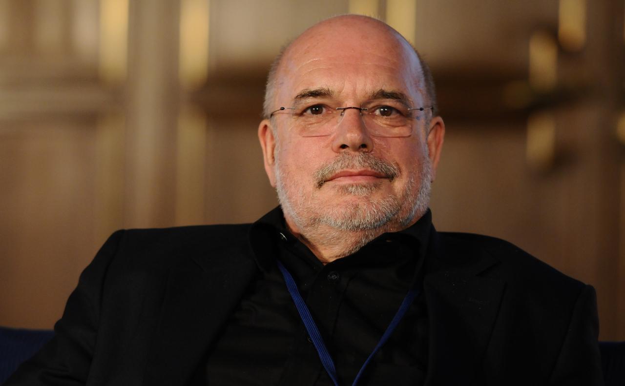 Porträt des Kommunikationswissenschaftlers und Internet-Governance-Experten Wolfgang Kleinwächter Porträt des Kommunikationswissenschaftlers und Internet-Governance-Experten Wolfgang Kleinwächter