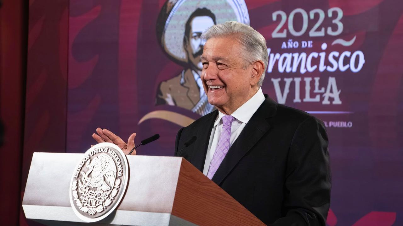 Mexiko, Mexiko-Stadt: Andres Manuel Lopez Obrador, Präsident von Mexiko, spricht auf einer Pressekonferenz. Mexiko, Mexiko-Stadt: Andres Manuel Lopez Obrador, Präsident von Mexiko, spricht auf einer Pressekonferenz.
