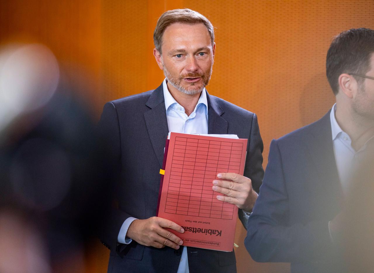 Finanzminister Christian Lindner während einer Kabinettssitzung im Kanzleramt in Berlin am 27. Juli 2022. Finanzminister Christian Lindner während einer Kabinettssitzung im Kanzleramt in Berlin am 27. Juli 2022.