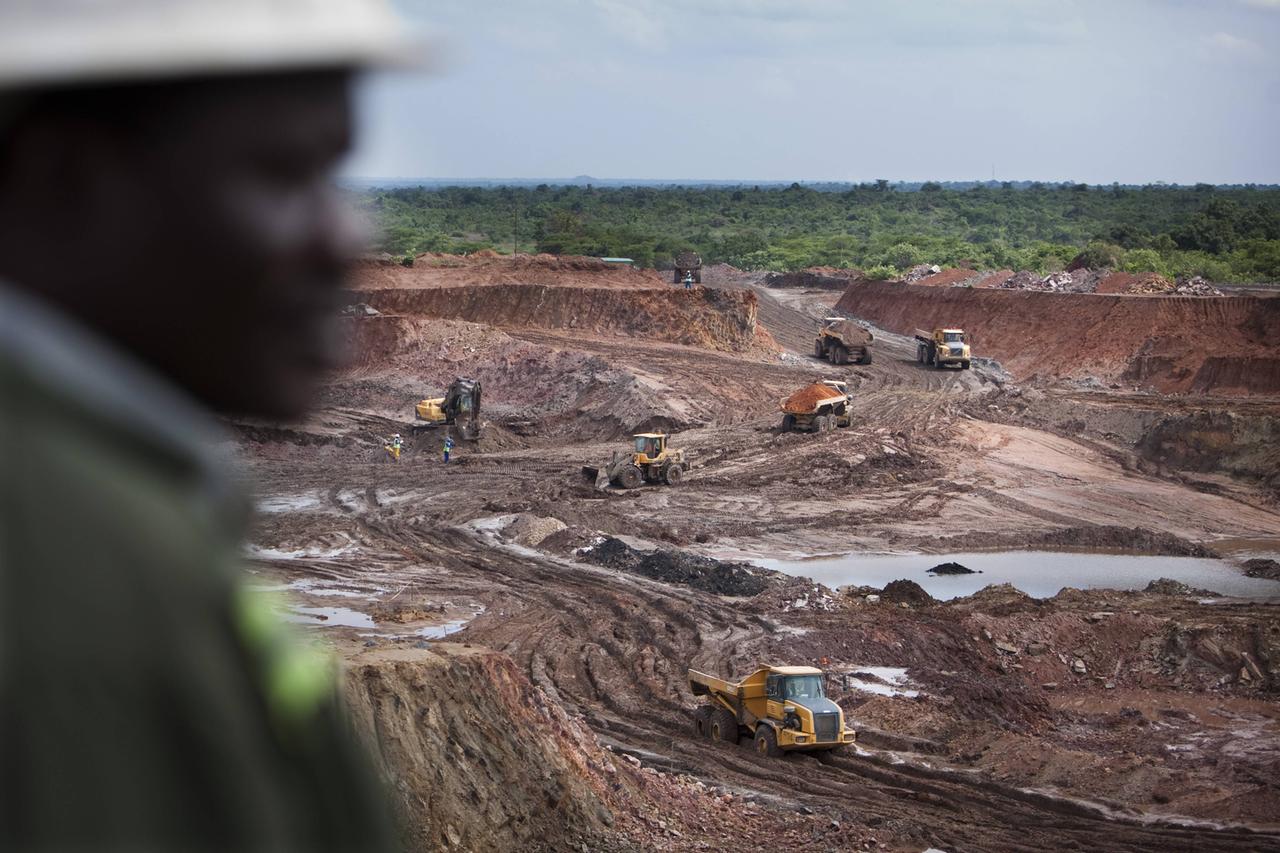 Kupfermine der Mopani Copper Mines in Sambia: Im Bild ist der Teil der Mine zu sehen in dem das Kupfer oberirdisch abgebaut wird. Kupfermine der Mopani Copper Mines in Sambia: Im Bild ist der Teil der Mine zu sehen in dem das Kupfer oberirdisch abgebaut wird.