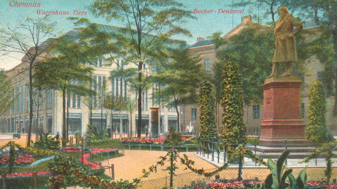 Eine Postkarte. Warenhaus Tietz in Chemnitz, ca.1913. Kolorierte Fotografie.