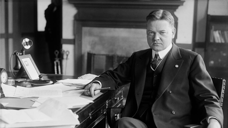 Herbert Hoover als Leiter der Ernährungsabteilung im 1. Weltkrieg 1918, noch vor seiner Präsidentschaft