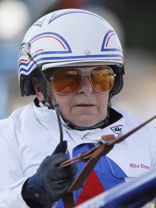 31.7.2014, Berlin, Deutschland, GER - Rita Drees im Portrait. Trabrennbahn Mariendorf. .31 7 2014 Berlin Germany ger Rita Drees in Portrait Harness racing Mariendorf