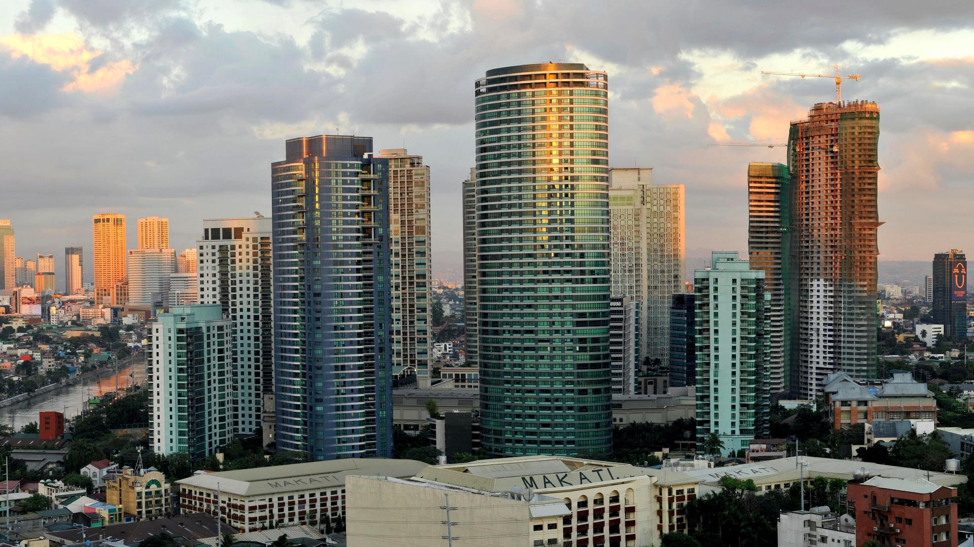 Hochhäuser in Manila auf den Philippinen