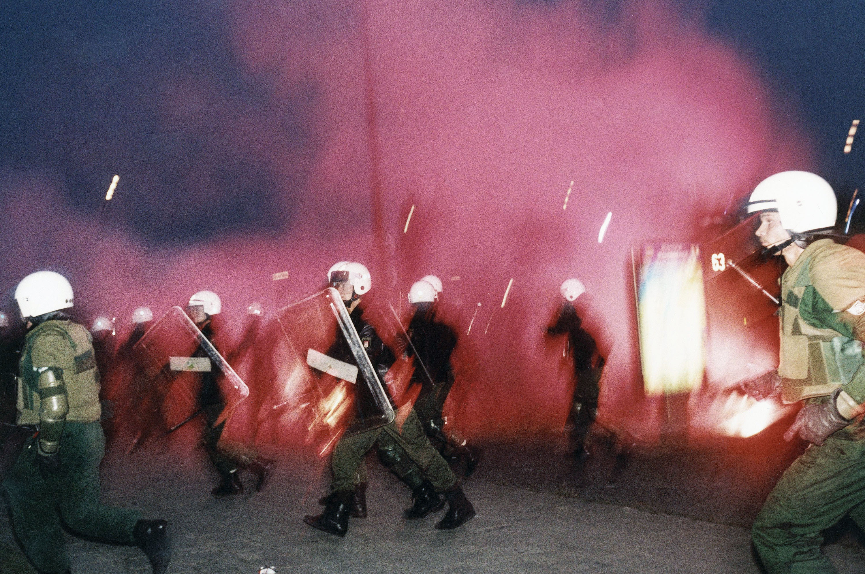 30 Jahre Anschläge in Rostock und Mölln "Rassismus ist eine weitverbreitete Erfahrung in Deutschland"