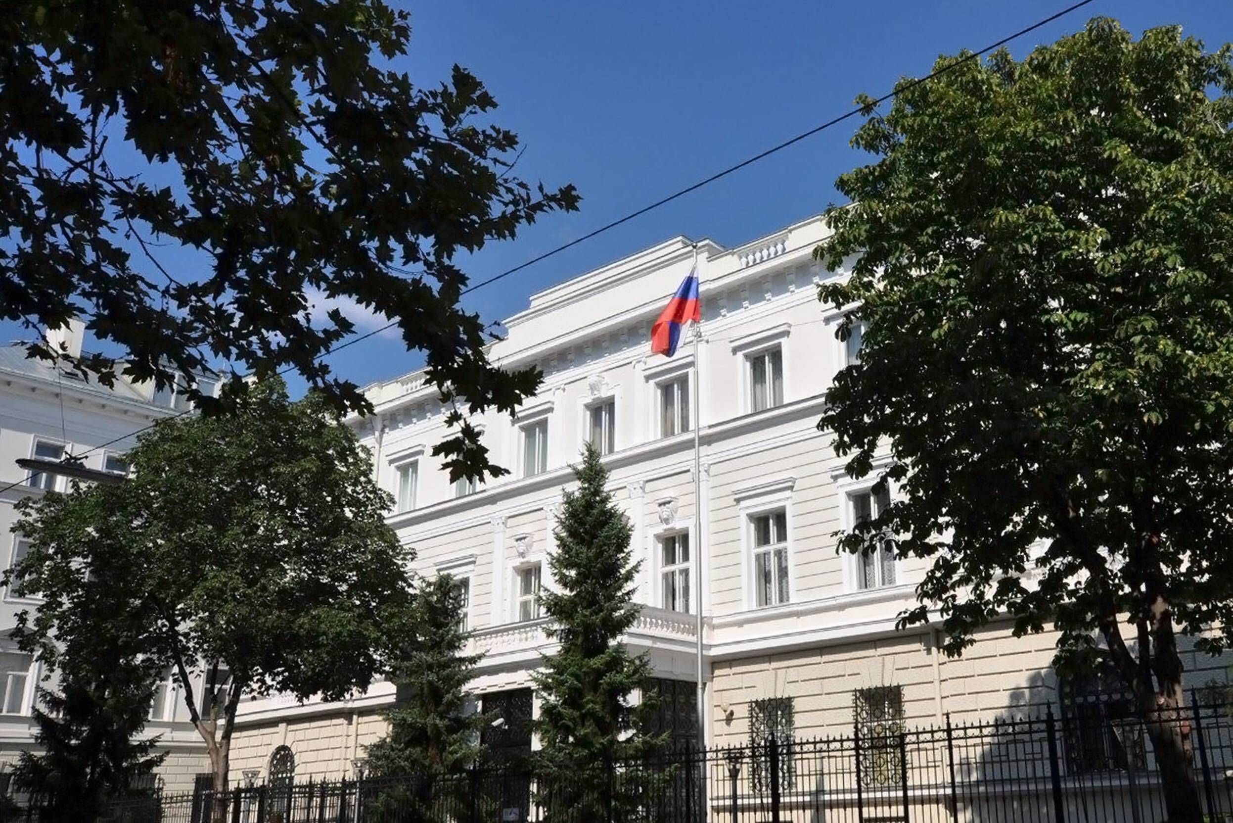 Wien - Österreich weist vier russische Diplomaten aus