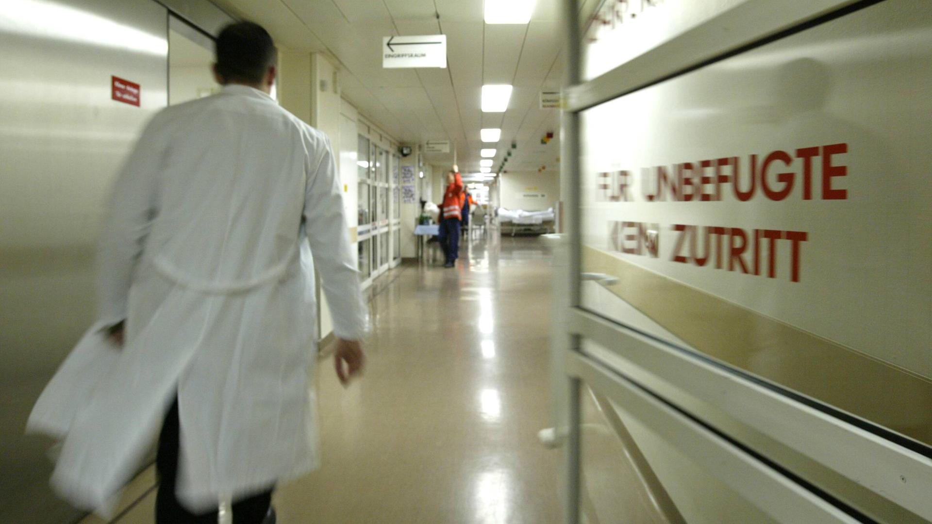 Gesundheitssystem - Lauterbach setzt Beratungen mit Ländern über Krankenhausreform fort