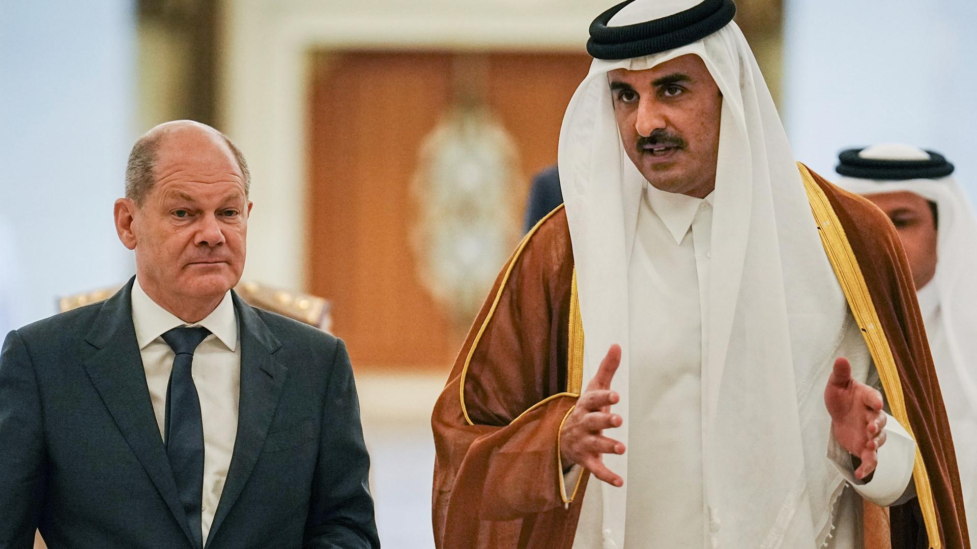 Scholz im Emirat - Katar bezeugt Interesse an Belieferung Deutschlands mit flüssigem Erdgas