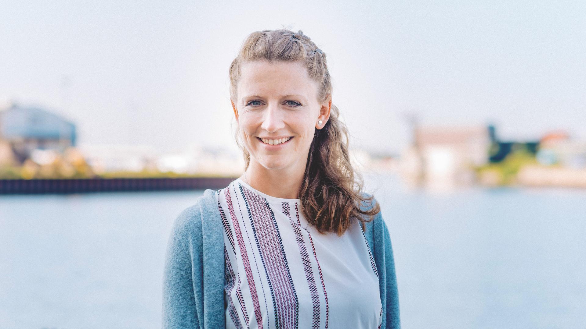 Porträt von Stefanie Arndt. Porträt von Stefanie Arndt.