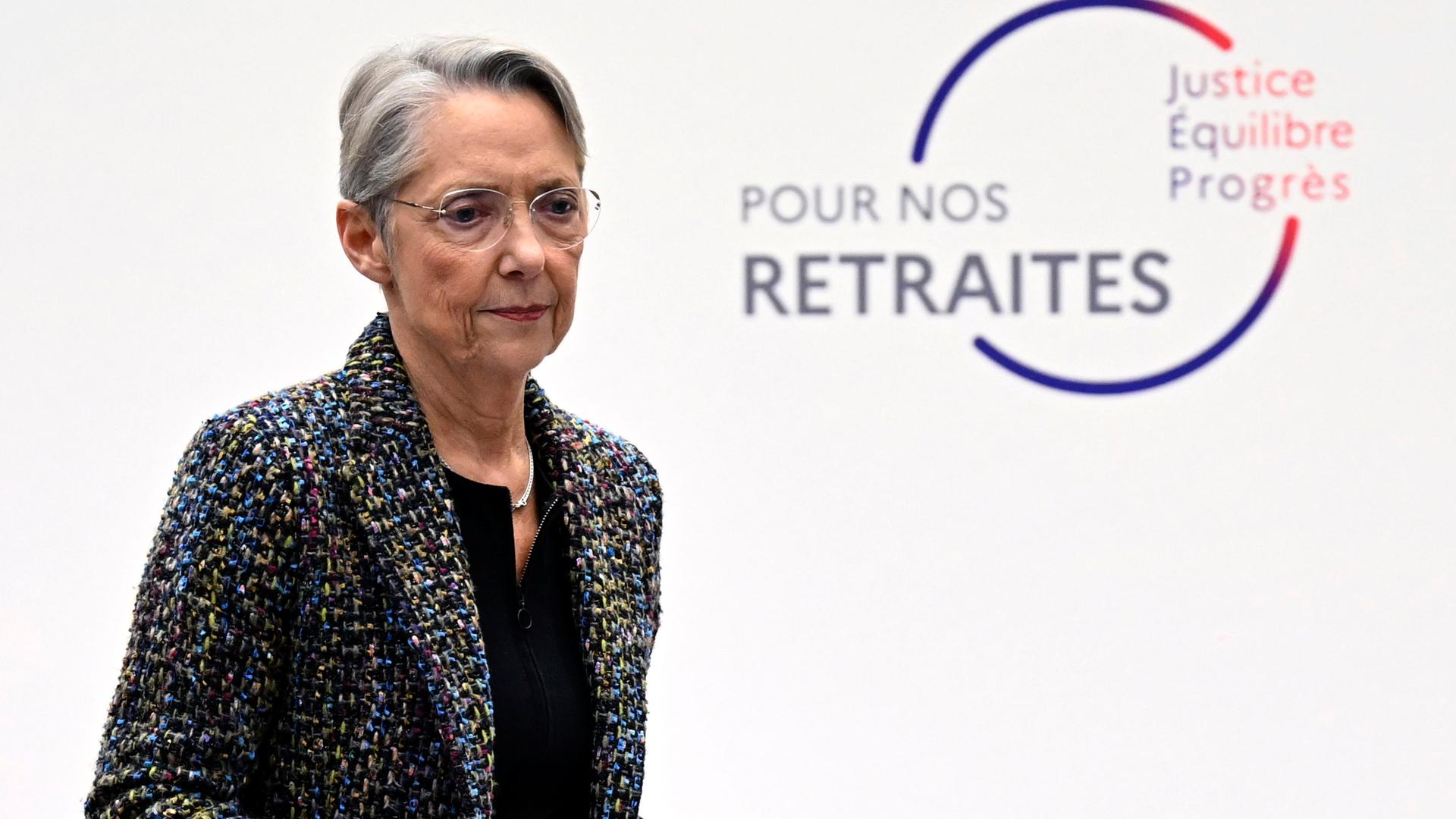 Frankreichs Premierministerin Borne hat in Paris Pläne für die umstrittene Rentenreform der Regierung vorgestellt. Frankreichs Premierministerin Borne hat in Paris Pläne für die umstrittene Rentenreform der Regierung vorgestellt.