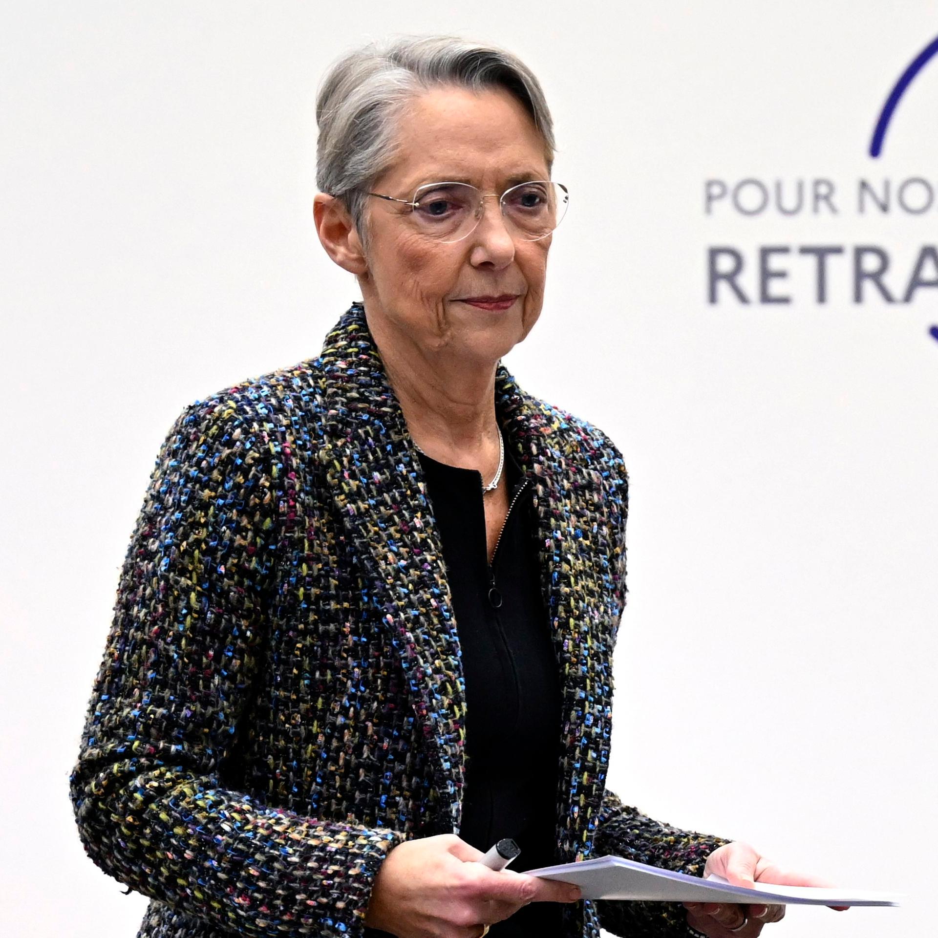 Frankreichs Premierministerin Borne hat in Paris Pläne für die umstrittene Rentenreform der Regierung vorgestellt.