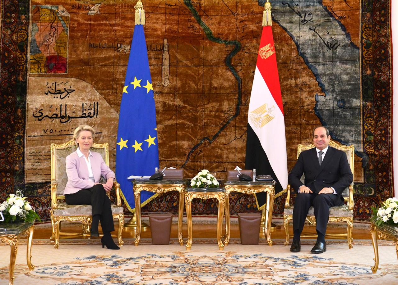 Ägyptens Präsident Al-Sisi und EU-Kommissionspräsidentin Ursula von der Leyen im Juni 2022 in Kairo Ägyptens Präsident Al-Sisi und EU-Kommissionspräsidentin Ursula von der Leyen im Juni 2022 in Kairo