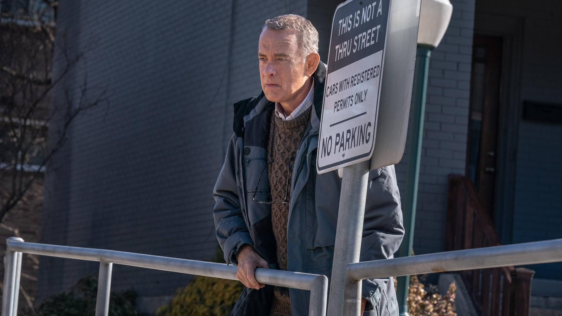 Der US-Schauspieler Tom Hanks in einer Szene seines neuen Films "Ein Mann namens Otto". Der US-Schauspieler Tom Hanks in einer Szene seines neuen Films "Ein Mann namens Otto".