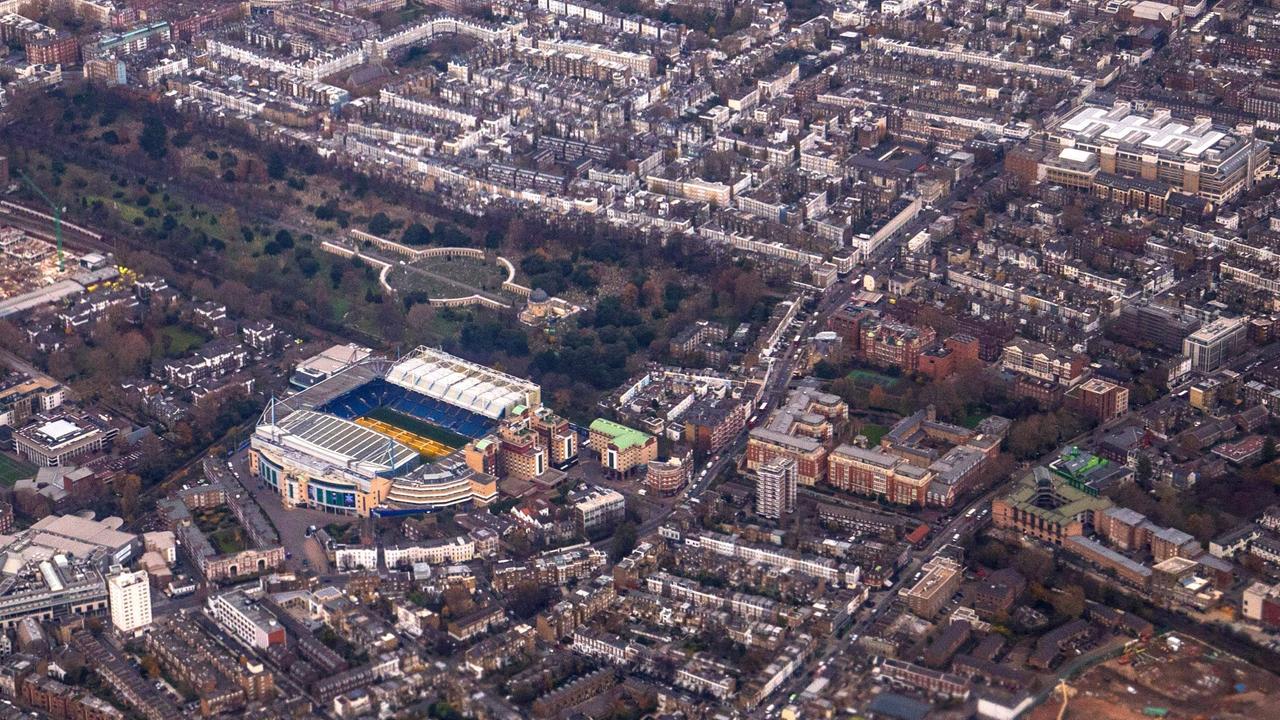 Wenig Platz für einen Ausbau: die Stamford Bridge, das Stadion des FC Chelsea Wenig Platz für einen Ausbau: die Stamford Bridge, das Stadion des FC Chelsea