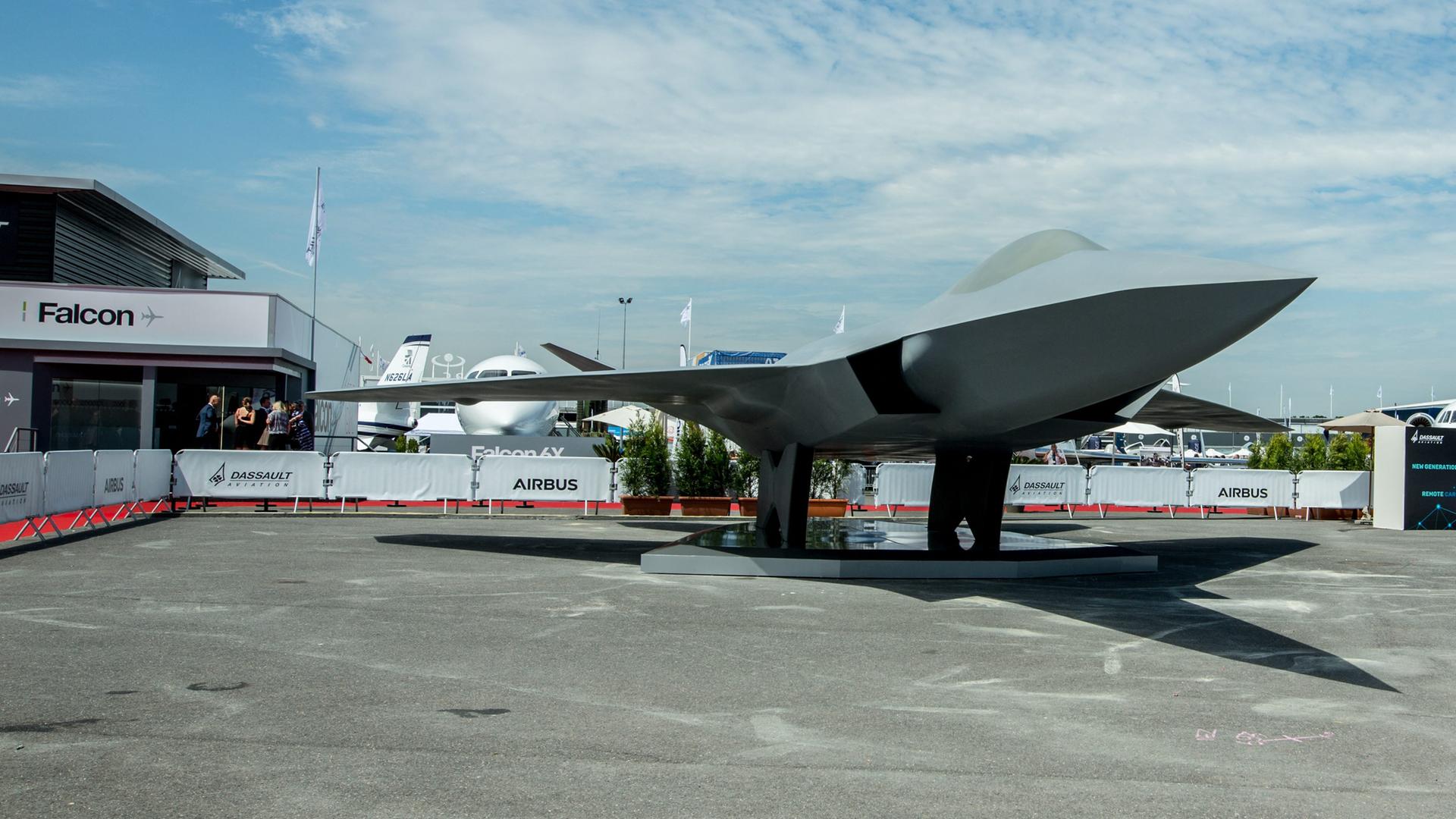 Ein Modell des geplanten Kampfflugzeuges