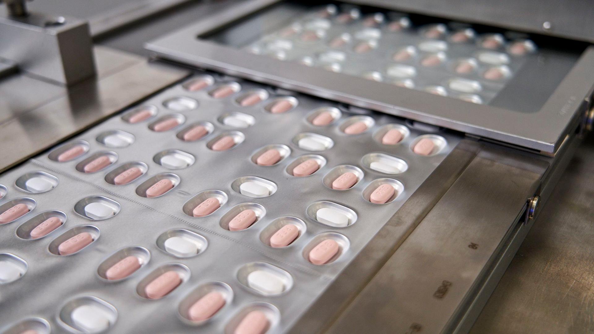 Herstellung Pille von Pfizer gegen Covid-19 Herstellung Pille von Pfizer gegen Covid-19