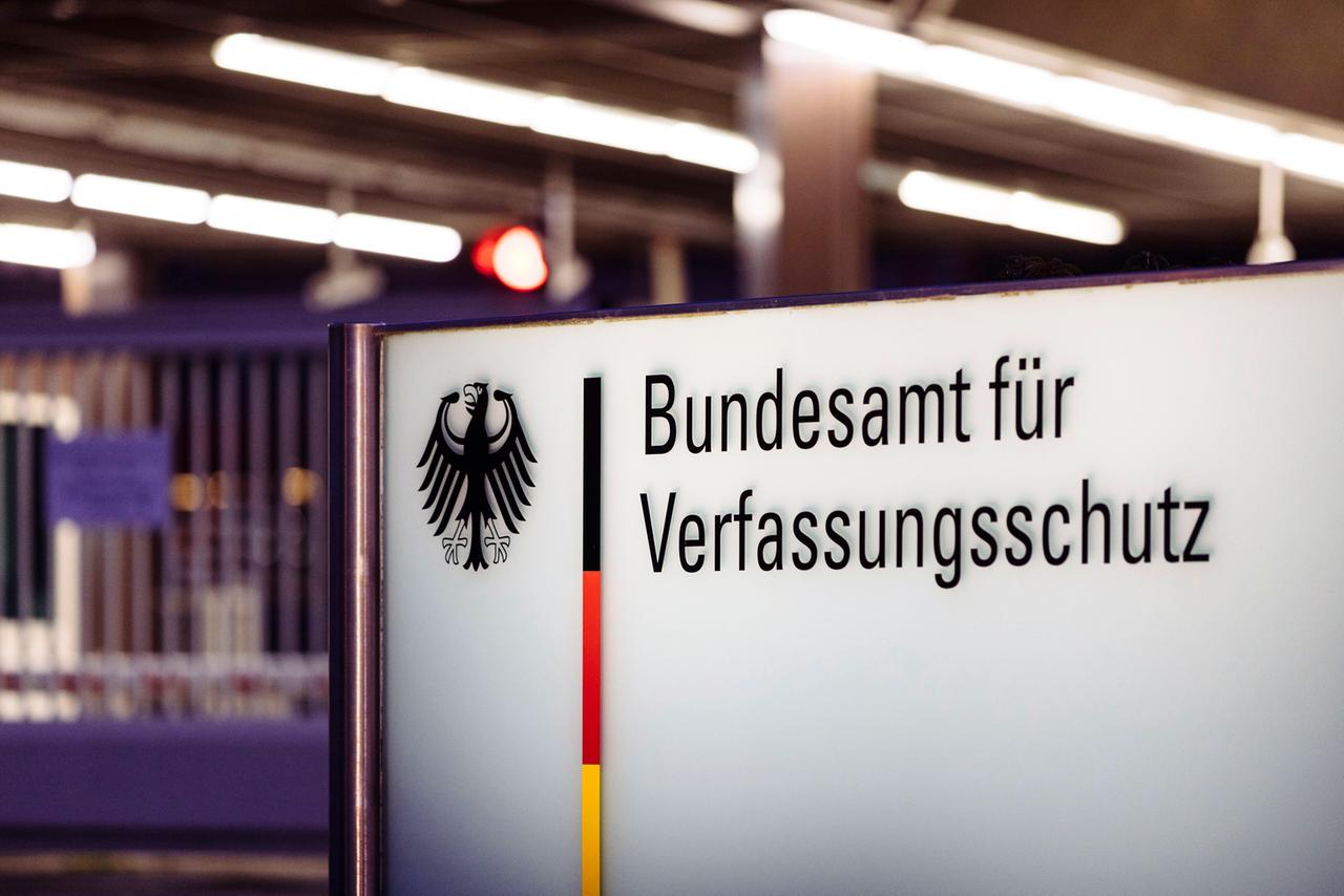 Die Klagen hat die AfD am Verwaltungsgericht in Köln eingereicht, weil in der Stadt das Bundesamt für Verfassungsschutz seinen Sitz hat Die Klagen hat die AfD am Verwaltungsgericht in Köln eingereicht, weil in der Stadt das Bundesamt für Verfassungsschutz seinen Sitz hat