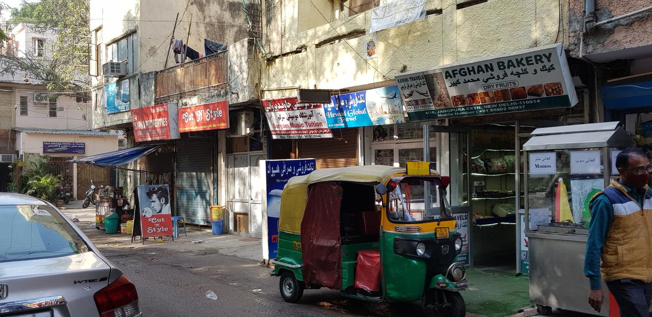 Blick auf eine afghanische Bäckerei in Delhi Blick auf eine afghanische Bäckerei in Delhi