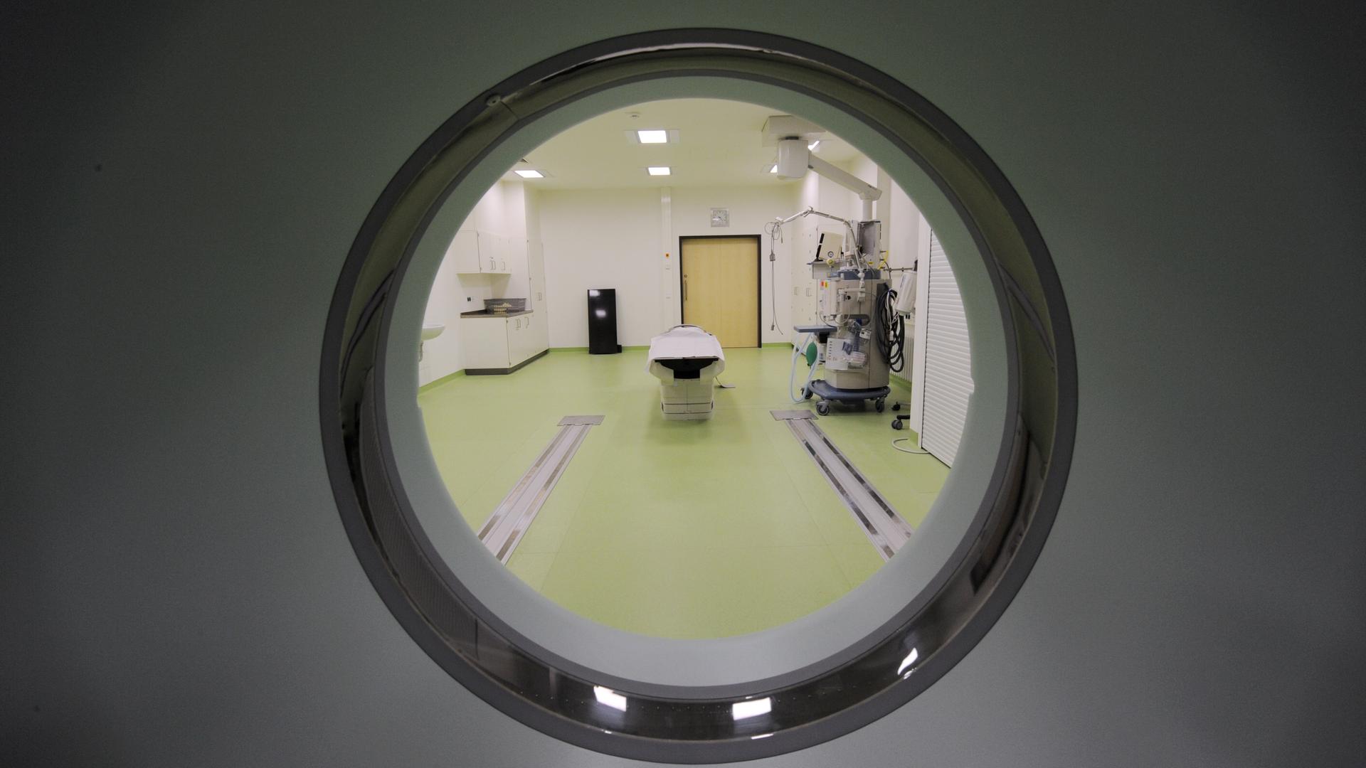 Ein Computertomograph im Universitätsklinikums Gießen-Marburg. Ein Computertomograph im Universitätsklinikums Gießen-Marburg.