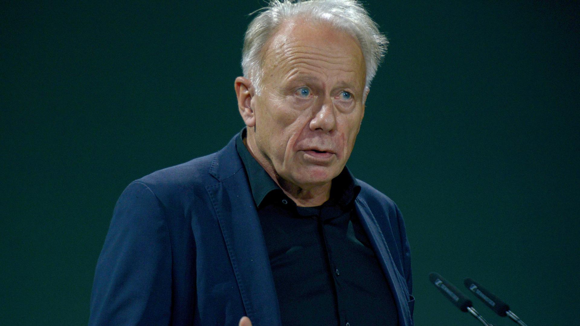 Jürgen Trittin bei einer Rede im World Conference Center. Bonn, 15.10.2022 Jürgen Trittin bei einer Rede im World Conference Center. Bonn, 15.10.2022