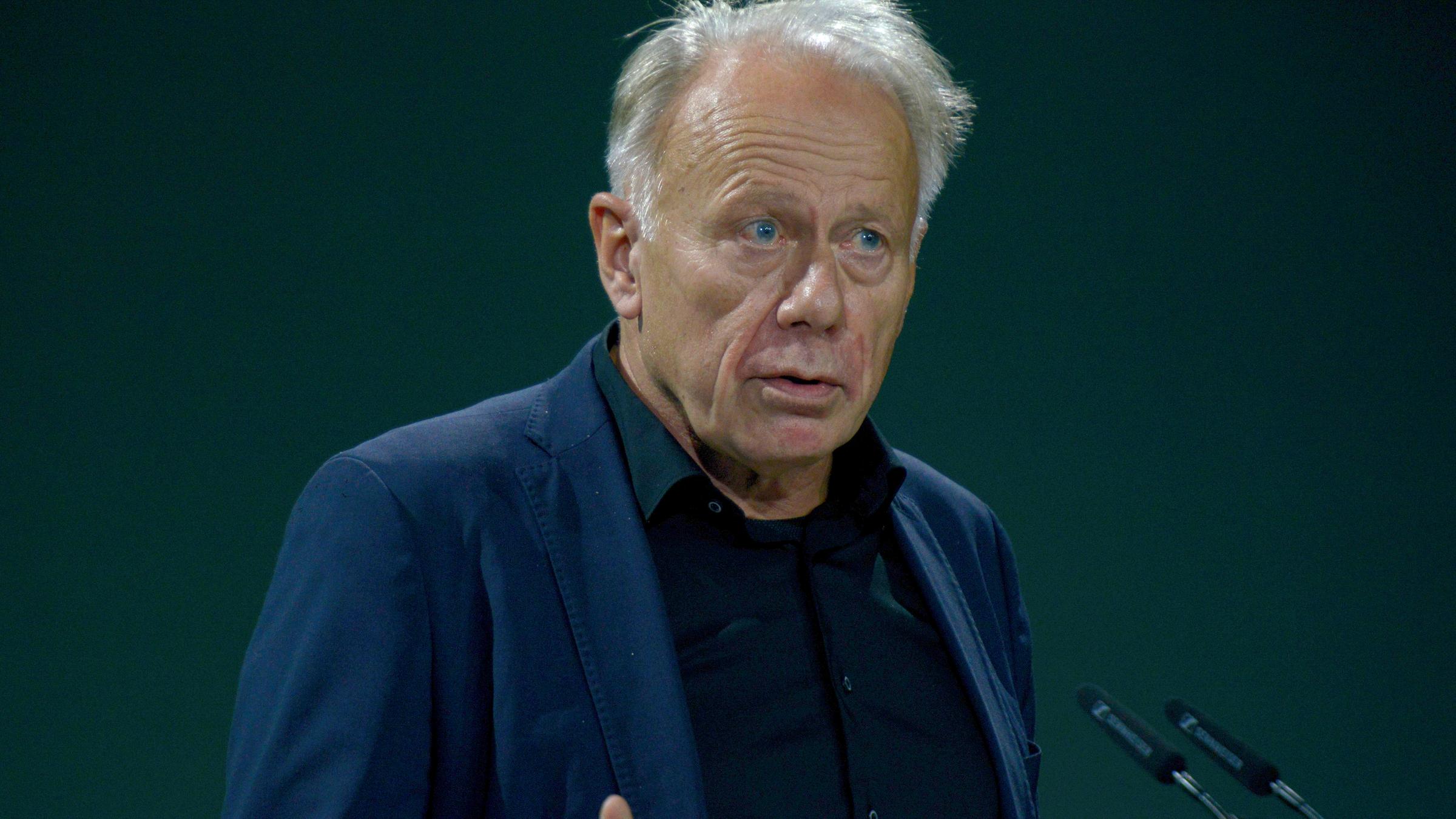 Jürgen Trittin bei einer Abschiedsrede für den verstorbenen Hans-Christian Ströbele bei der 48. Ordentlichen Bundesdelegiertenkonferenz von Bündnis90/Die Grünen im World Conference Center. Bonn, 15.10.2022