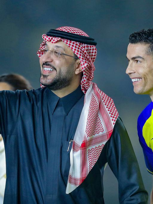 Cristiano Ronaldo bei der Präsentation seines neuen Klubs Al Nassr in Saudi-Arabien.